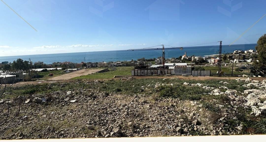 أرض ساحلية مرتفعة تطل على البحر والشاطئ تحتها — أرض للبيع في الجية، الشوف — رقم 1162