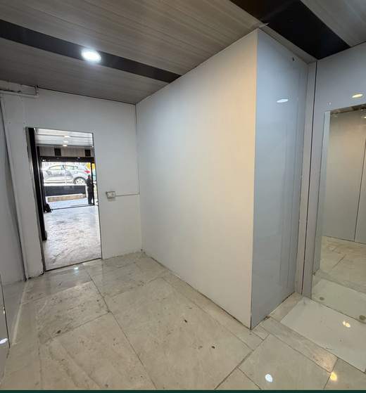 Interior corner of shop for rent in Achrafieh, Beirut — Ref. 1184